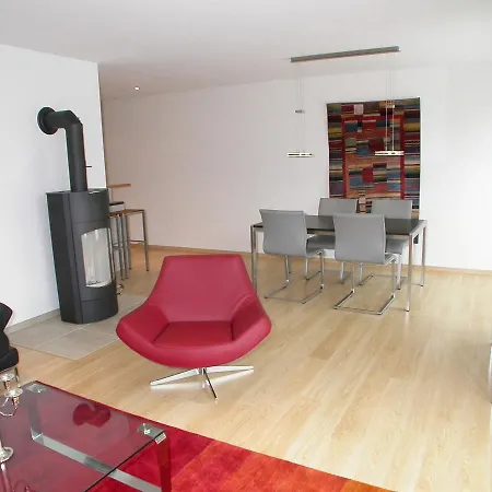 Chasa Miramunt 6 شقة سكول